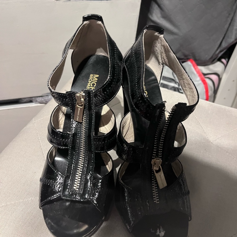 Michael kors black sandals